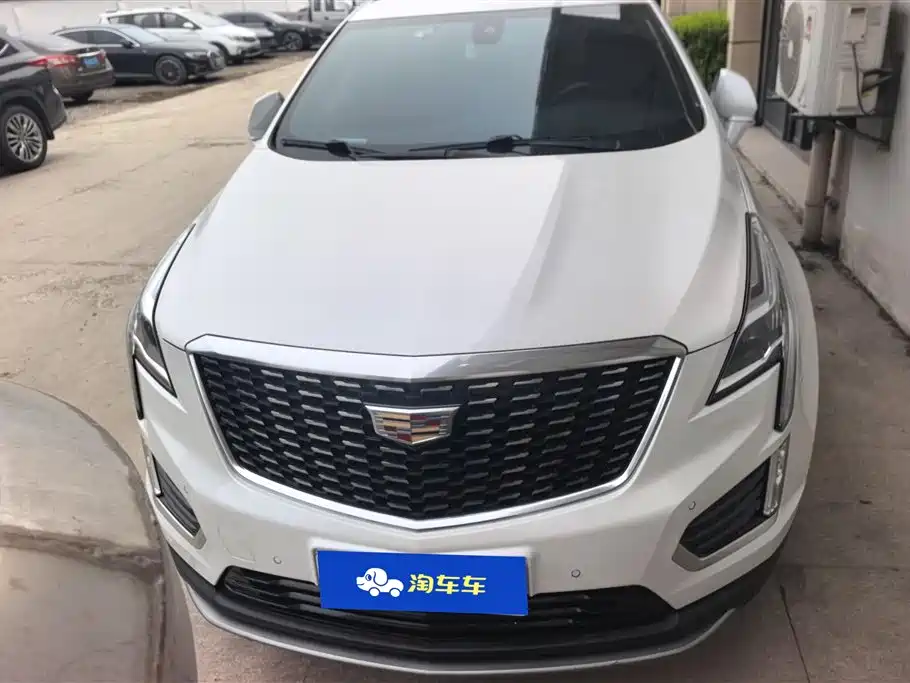 CADILLAC XT5