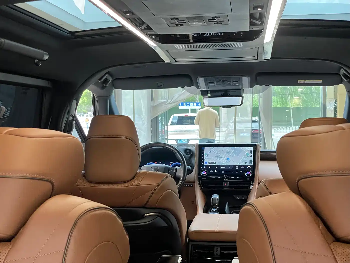 Toyota Vellfire 2024 Crown Hybrid 2.5L Premium Edition фото 39