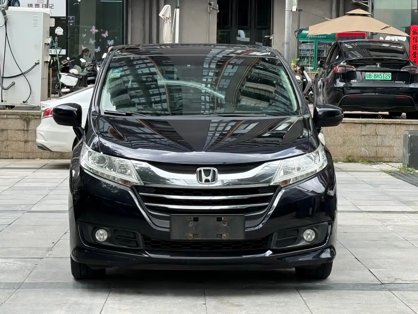 Honda Odyssey 2018 2.4L Luxury Edition фото 2
