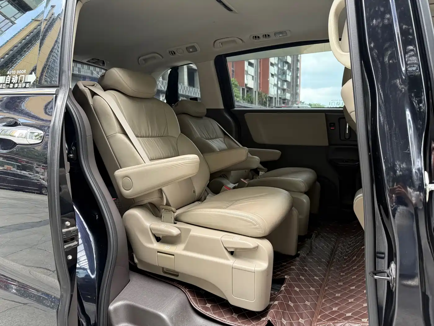 Honda Odyssey 2018 2.4L Luxury Edition фото 11