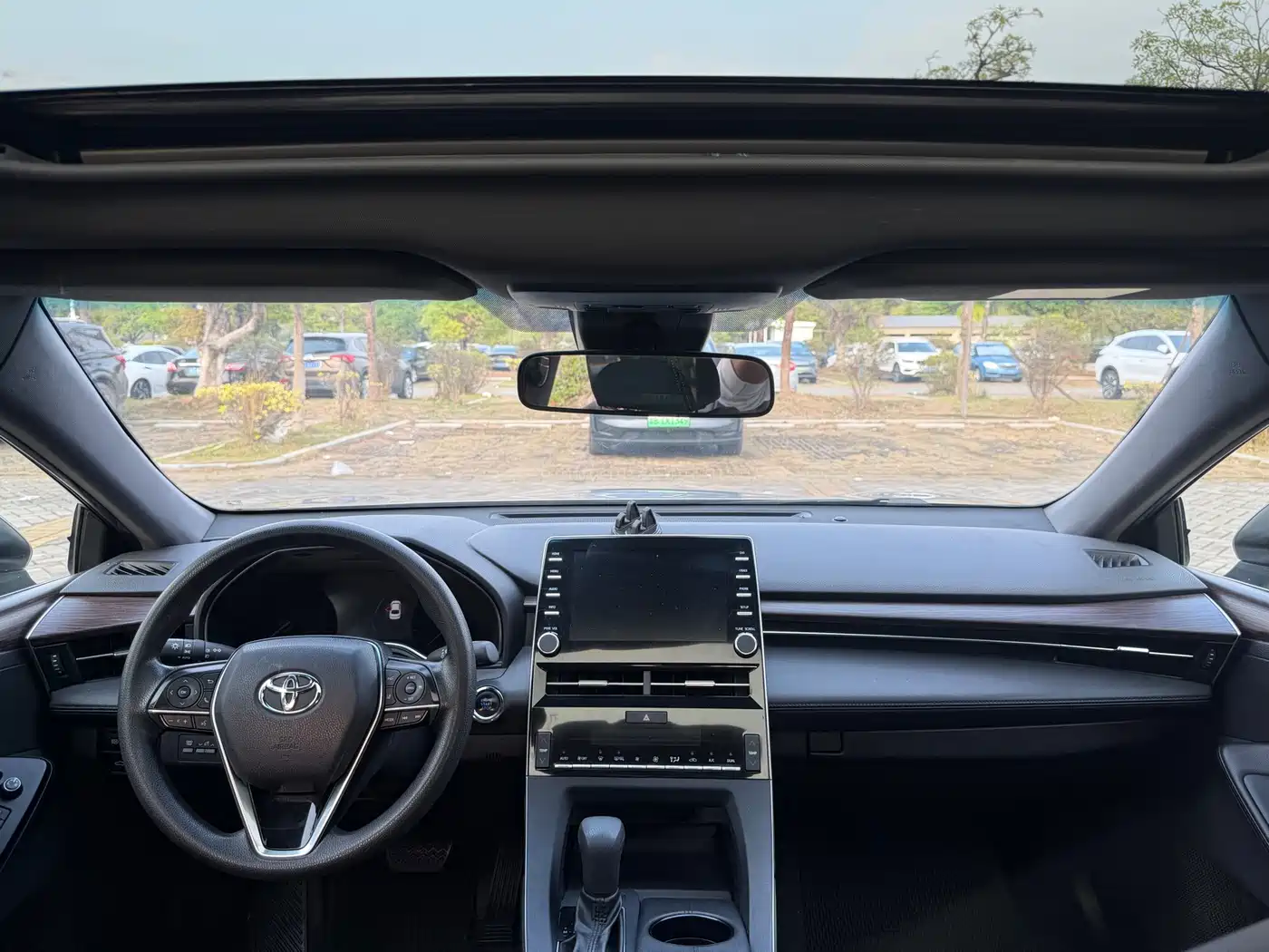 Toyota Avalon 2022 2.0L Progressive Edition фото 11