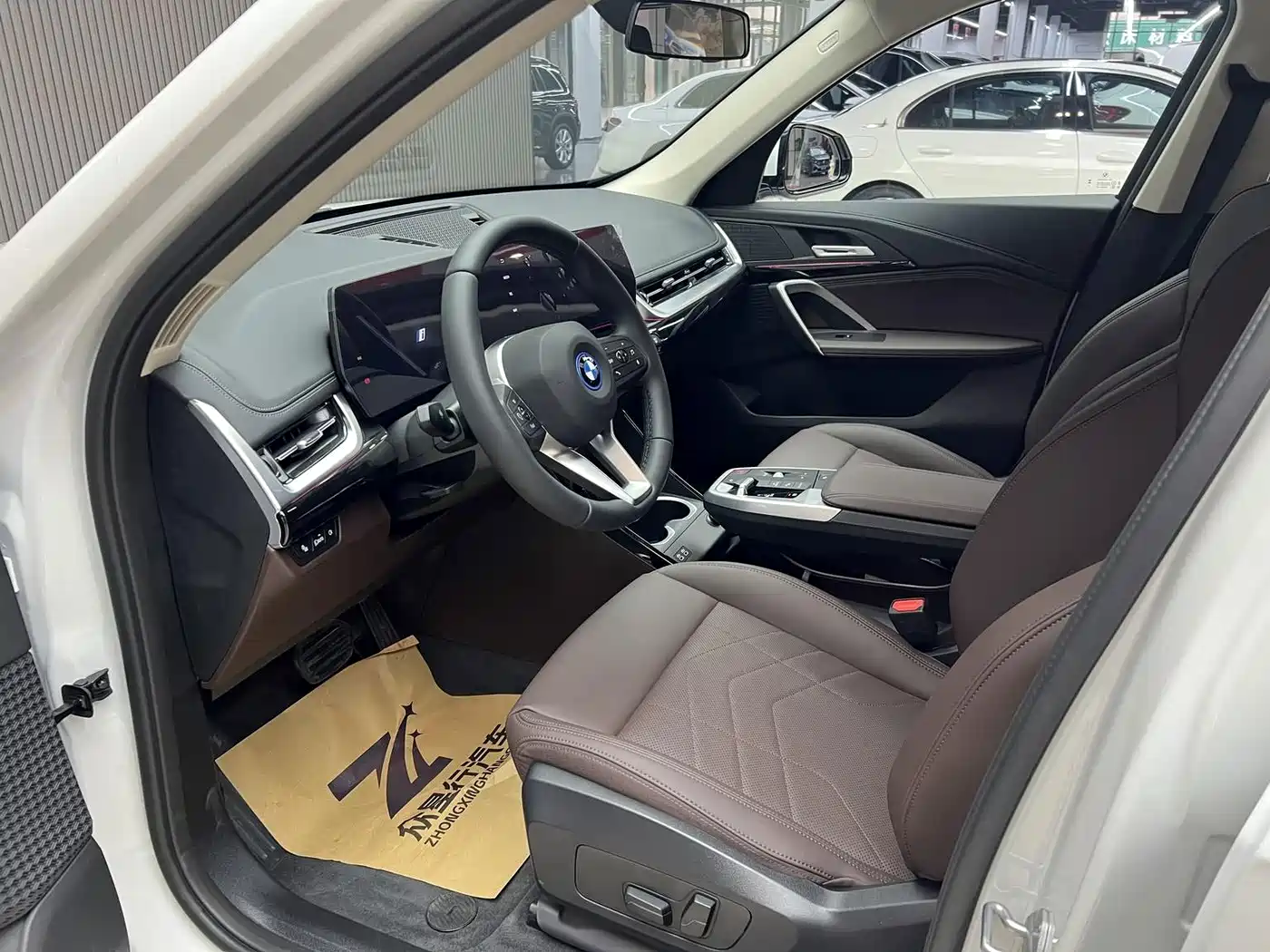 BMW iX1 2026 2023 eDrive25L X Design Package