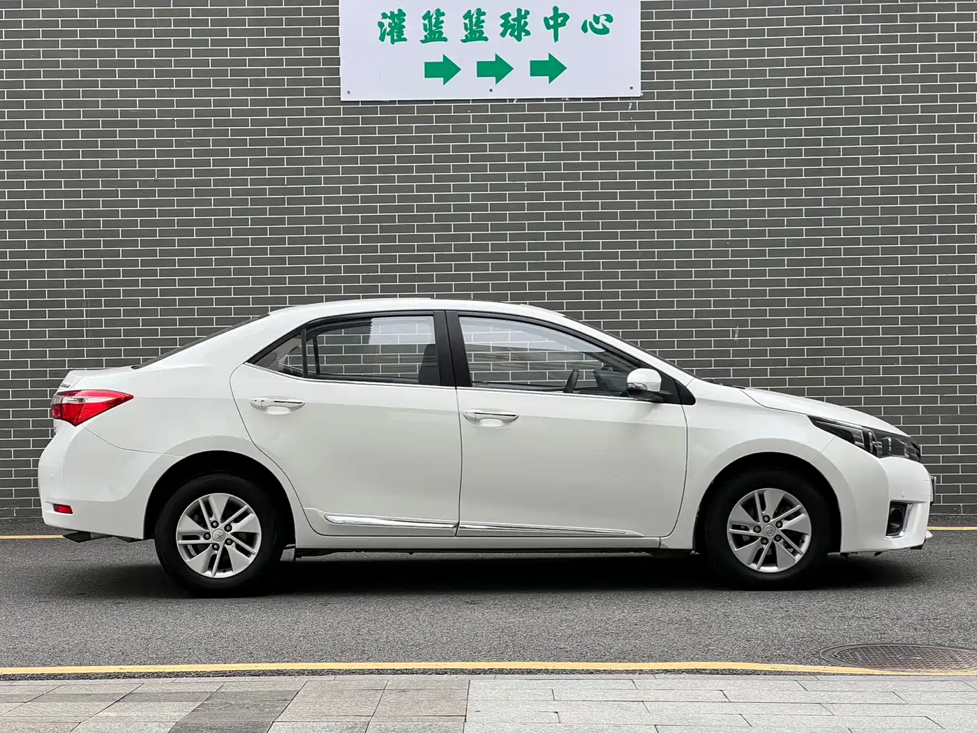 Toyota Corolla 2017 1.2T CVT GL-i фото 19