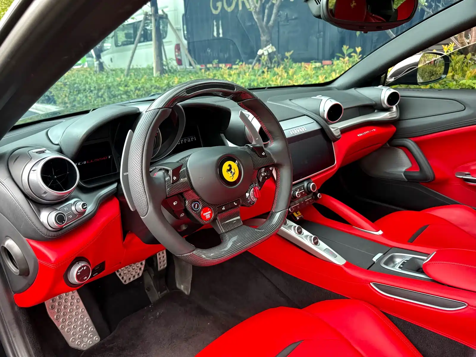 Photo 4 - Ferrari GTC4Lusso