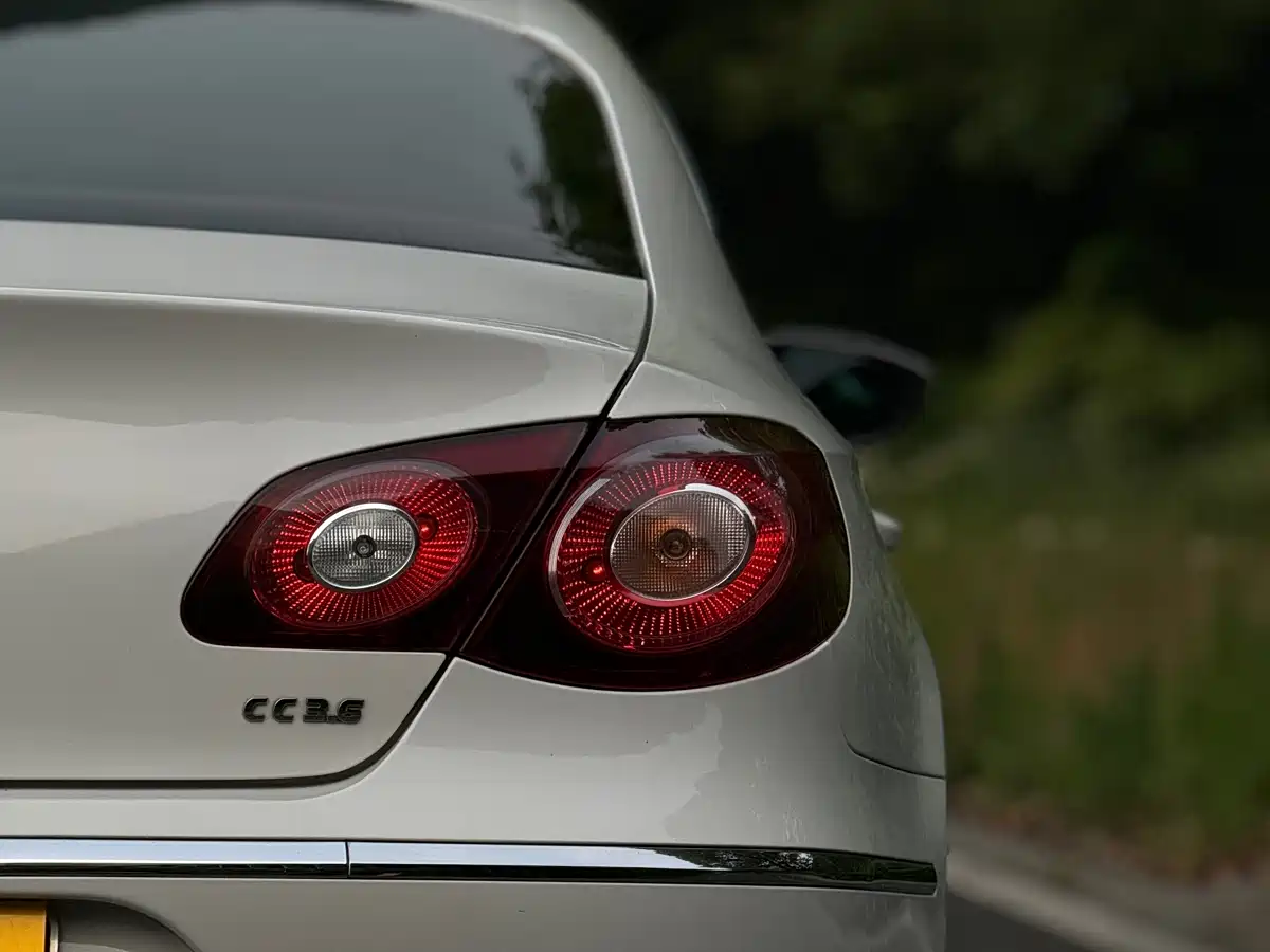 Volkswagen CC 2012 3.6FSI R-Line фото 7