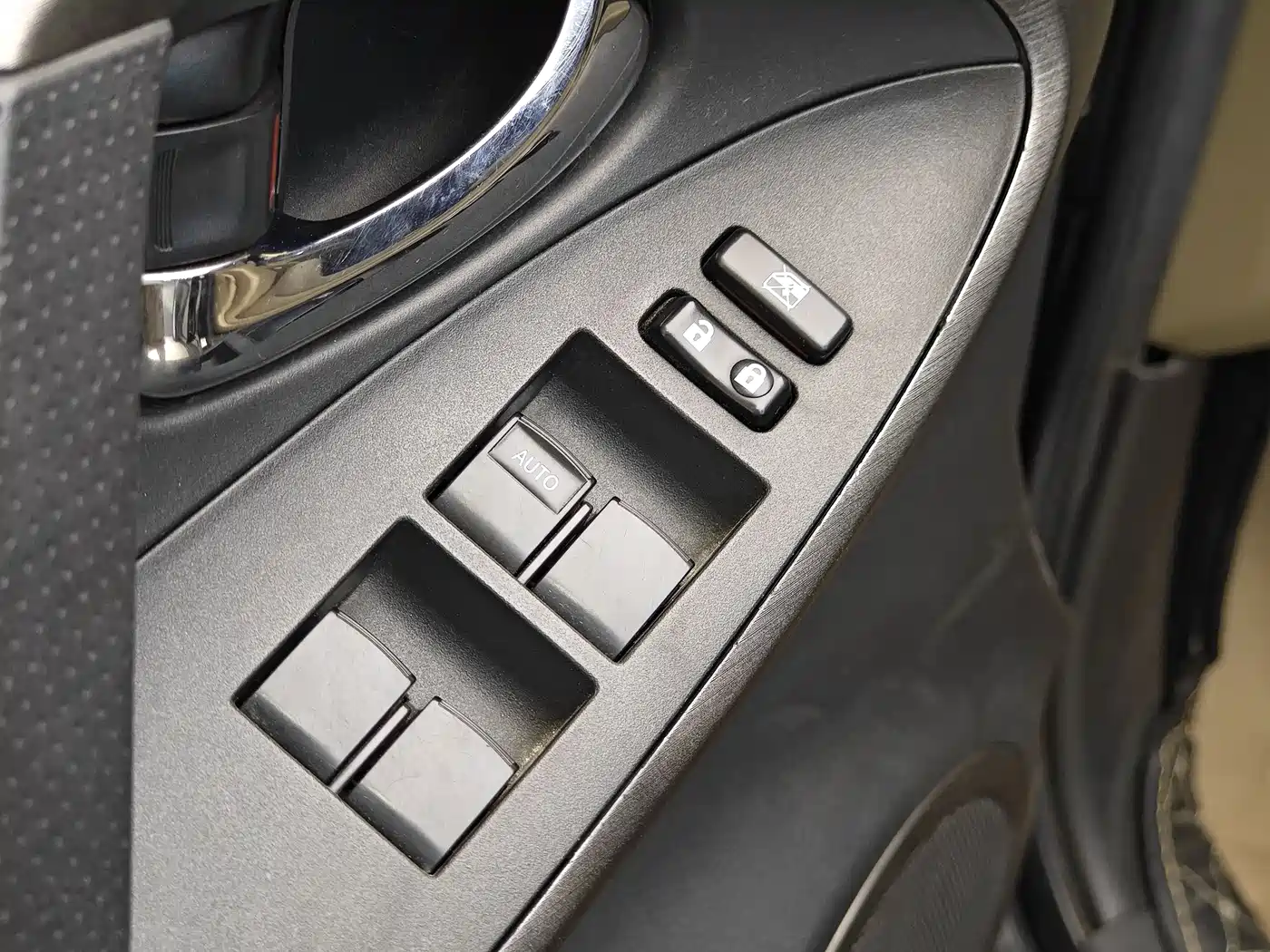 Toyota RAV4 Rongfang 2011 2.4L Automatic 4WD Luxury Edition фото 10