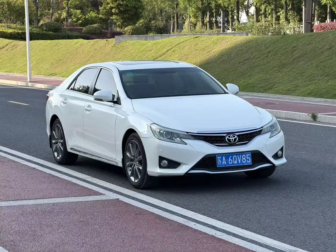 Toyota Reiz 2013 2.5V Premium Edition фото 3