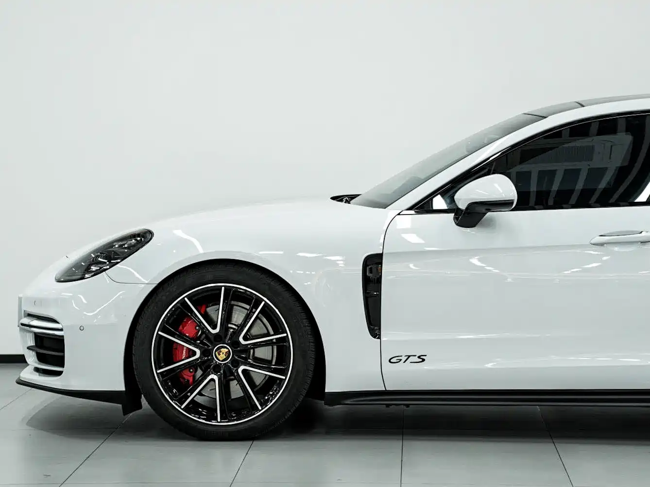 Porsche Panamera 2023 Panamera GTS 4.0T фото 9