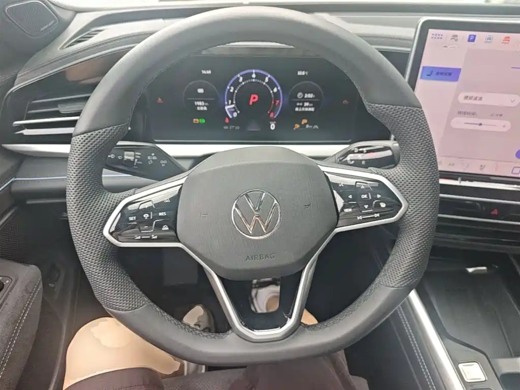 Volkswagen Passat 2025 Model Pro 380TSI Starlight Dragon Premium Edition фото 11