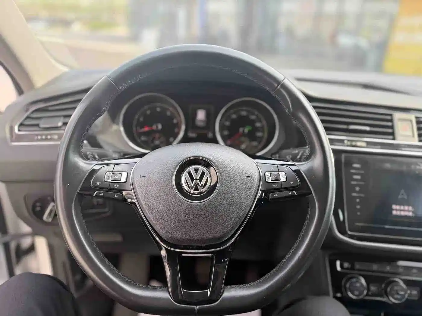 Volkswagen Tiguan L 2019 Facelift 280TSI Auto 2WD Panorama Comfort China VI фото 7