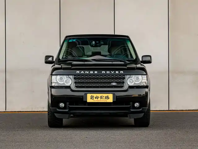 Land Rover Range Rover 2011 5.0 NA V8 HSE — фото 1