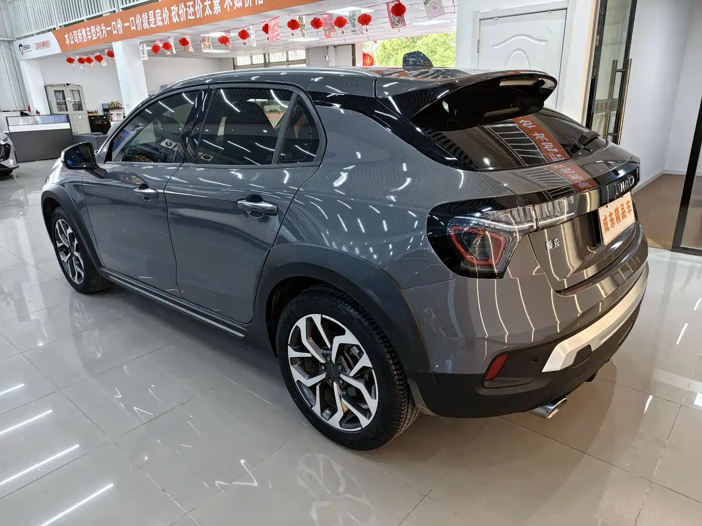 Lynk & Co 02 2018 1.5T DCT 2WD Shine Edition China V фото 4