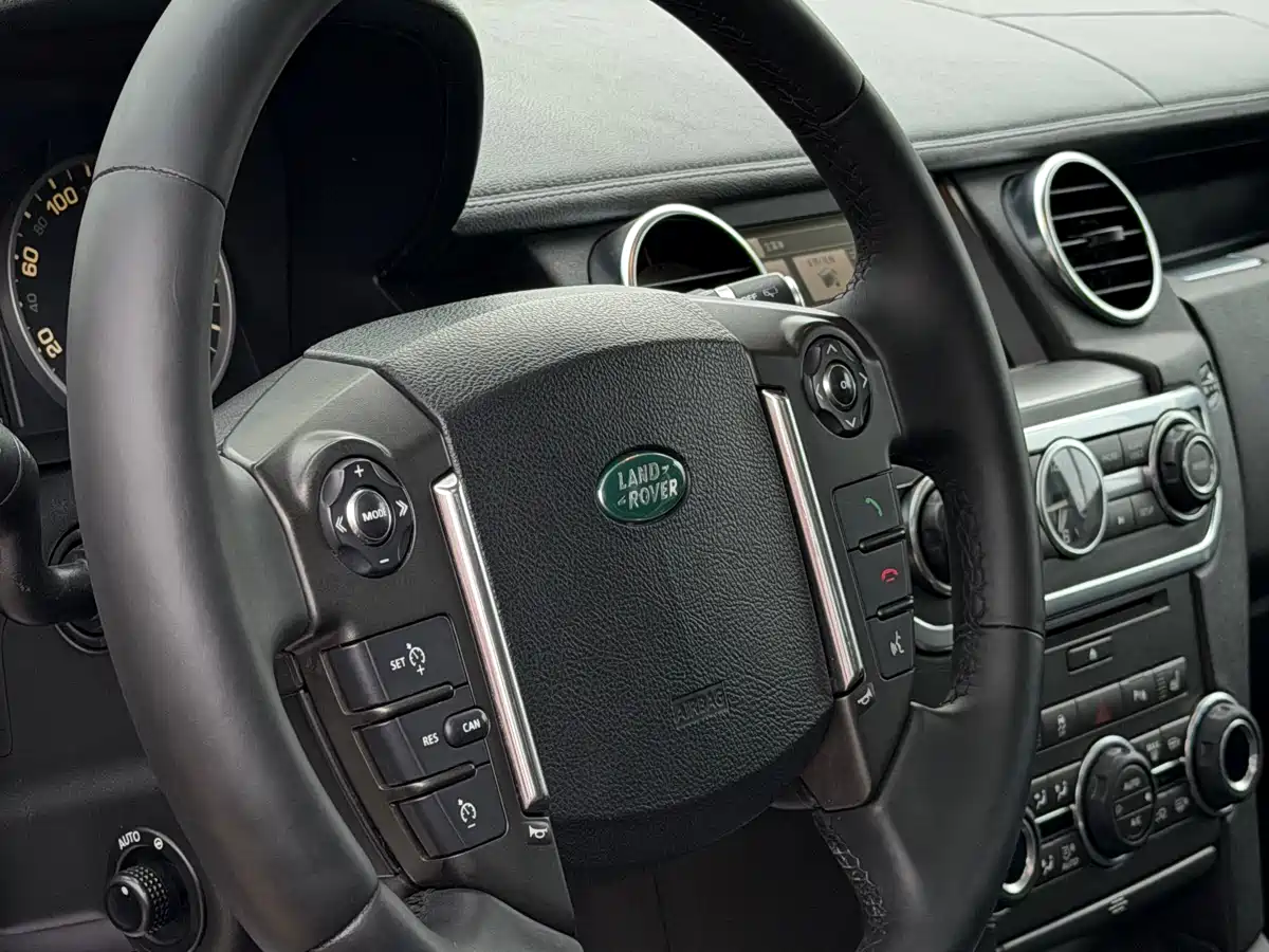 Land Rover Discovery 2012 5.0 V8 HSE фото 4