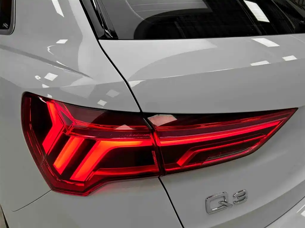 Audi Q3 2022 35 TFSI Fashion Dynamic фото 19