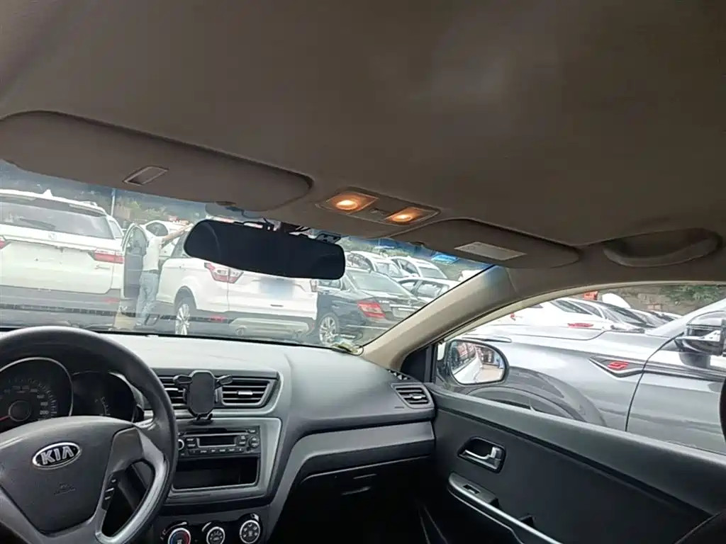 Kia K2 2015 Sedan 1.4L MT GLS фото 18