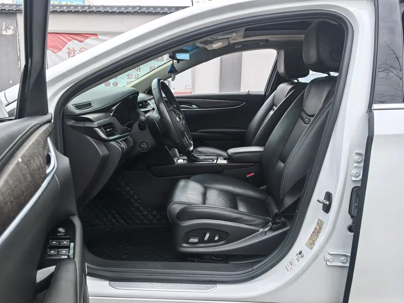 Cadillac XTS 2018 28T Elite фото 11