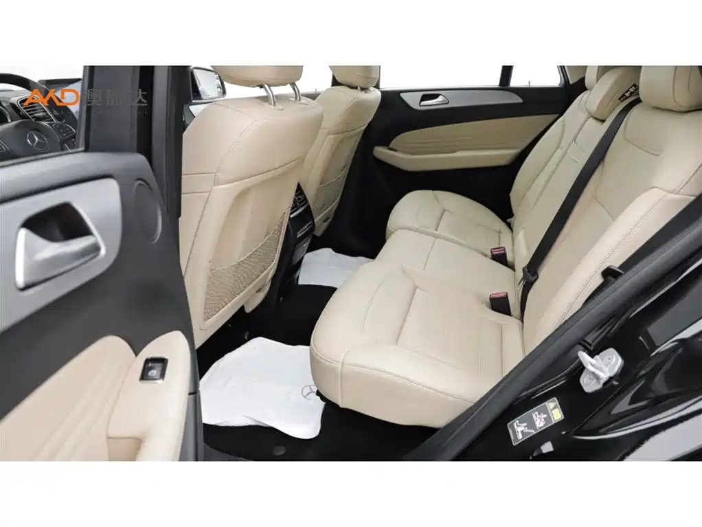 Mercedes-Benz GLE Coupe 2015 GLE 320 4MATIC Coupe SUV фото 7