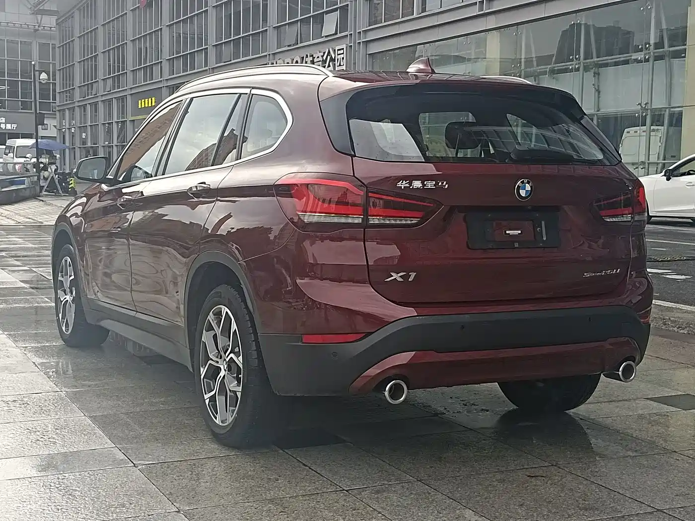 BMW X1 2022 sDrive25Li Leading фото 6