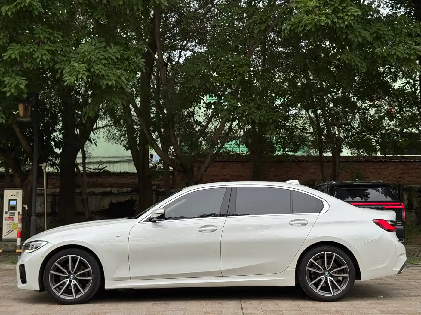 BMW 3 Series 2021 Second Facelift 325Li M Sport Package фото 5