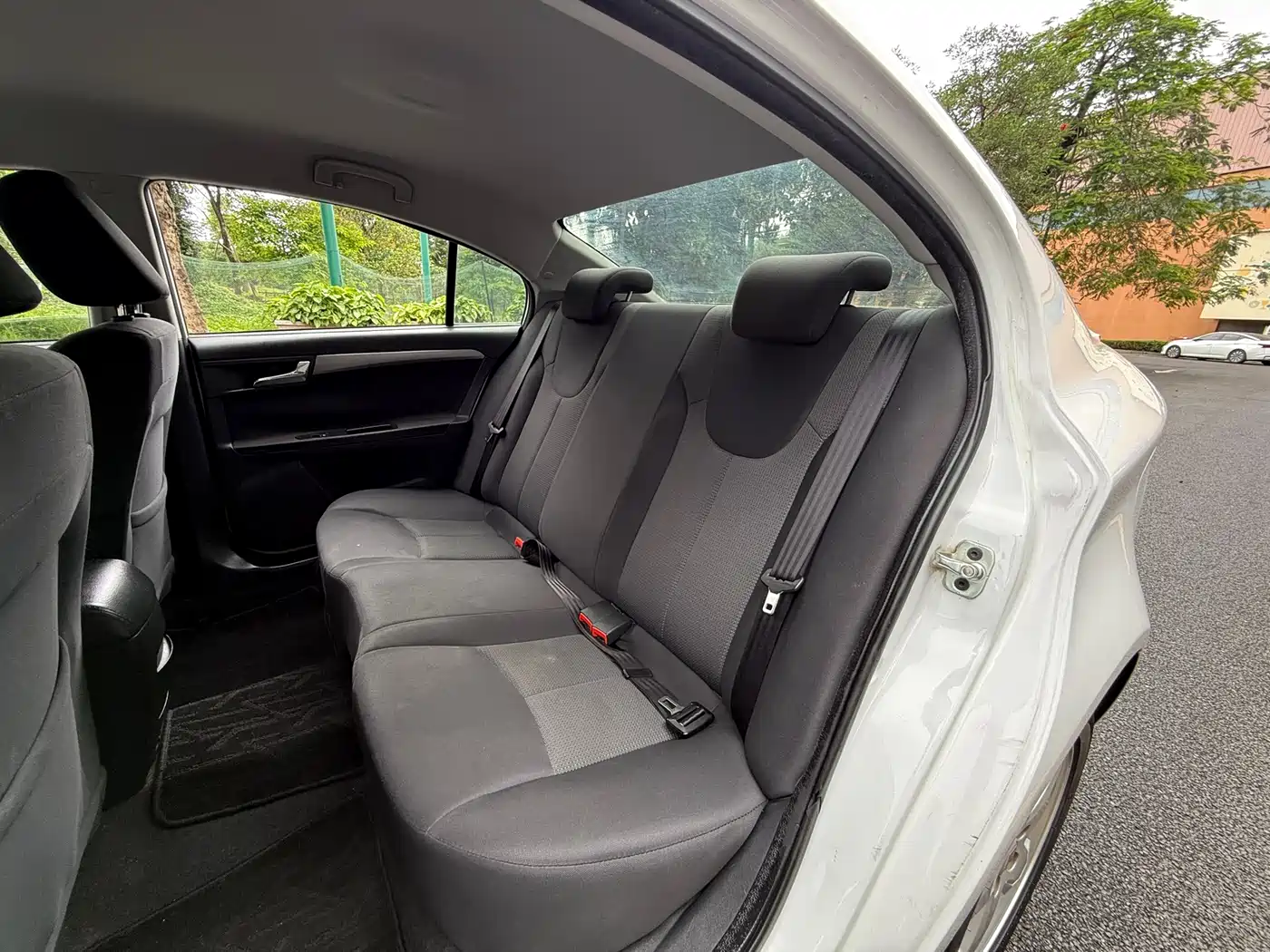 Roewe 350 2014 2013 350S 1.5L Automatic Express Edition