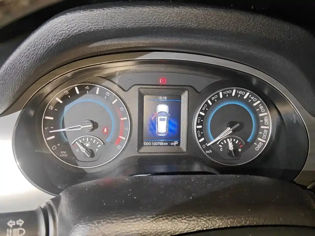 Фото 8 - Haval H2