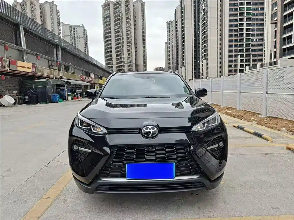 Toyota Wildlander 2023 2.0L CVT FWD Luxury PLUS фото 3