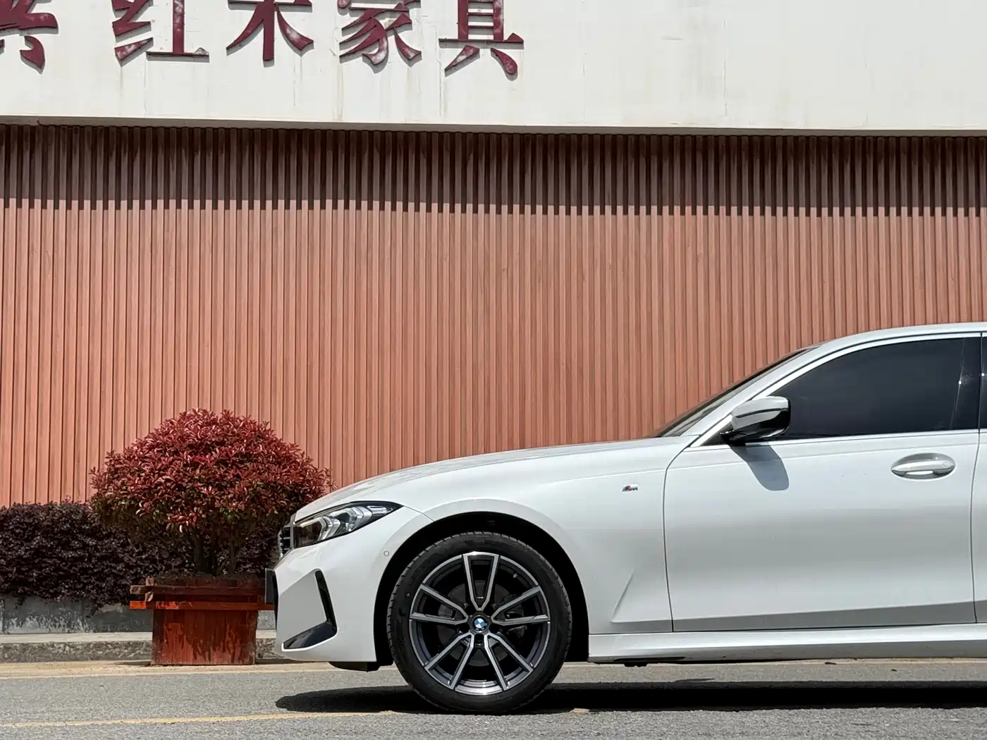 BMW 3 Series 2024 325Li M Sport Package фото 3