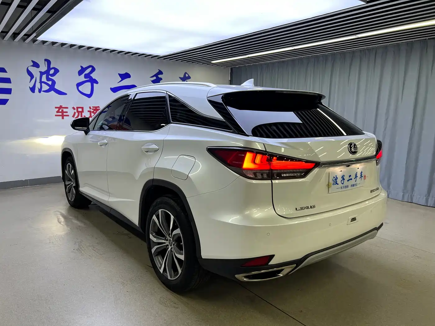 Lexus RX 2020 Facelift 300 AWD Elegance Edition фото 20