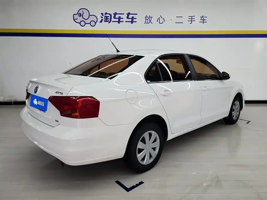 Volkswagen Jetta 2017 1.5L Manual Fashion фото 3