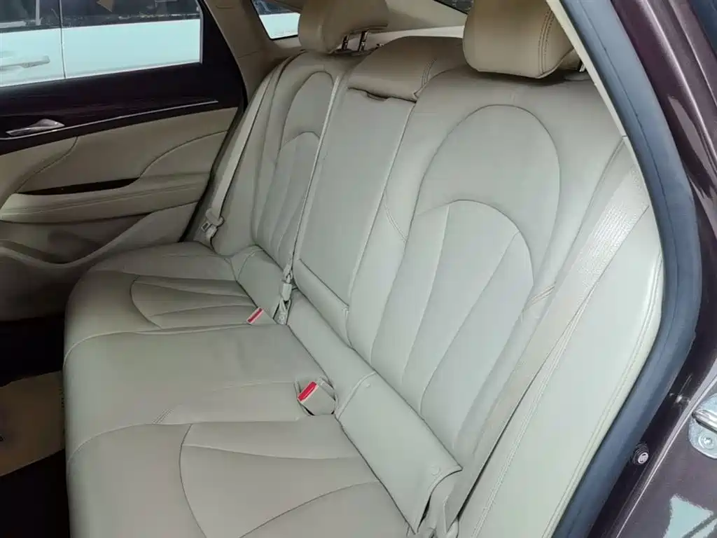 Buick LaCrosse 2016 Facelift 20T Leading фото 17