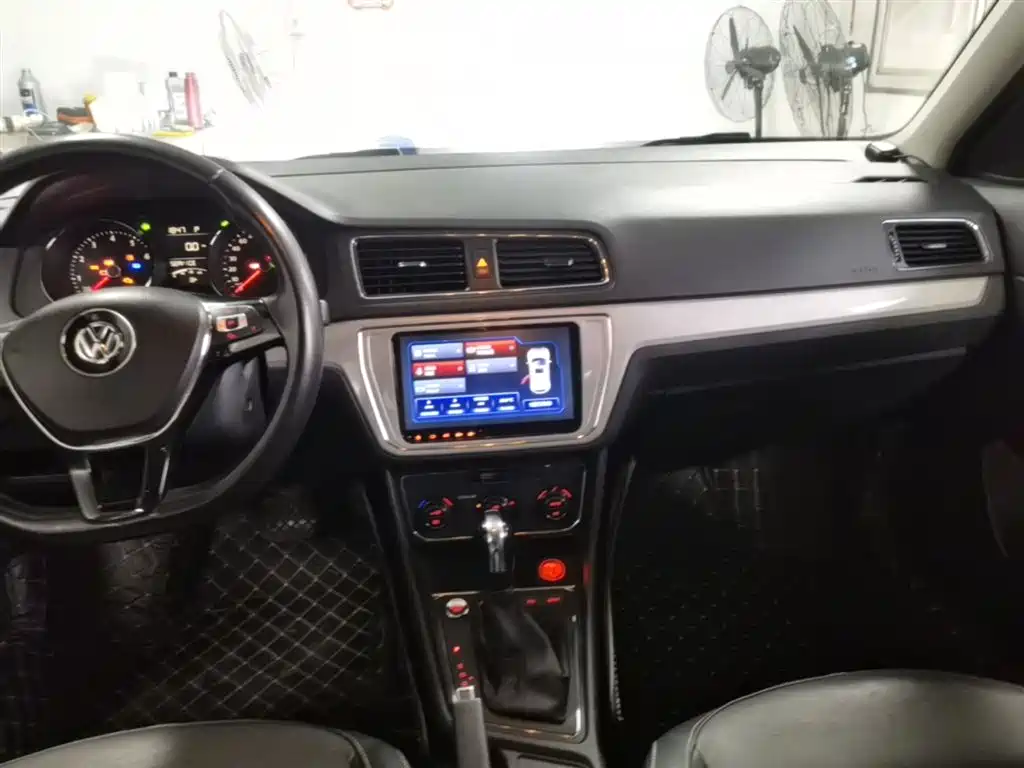 Volkswagen Lavida 2017 230TSI DSG Comfort Edition фото 13