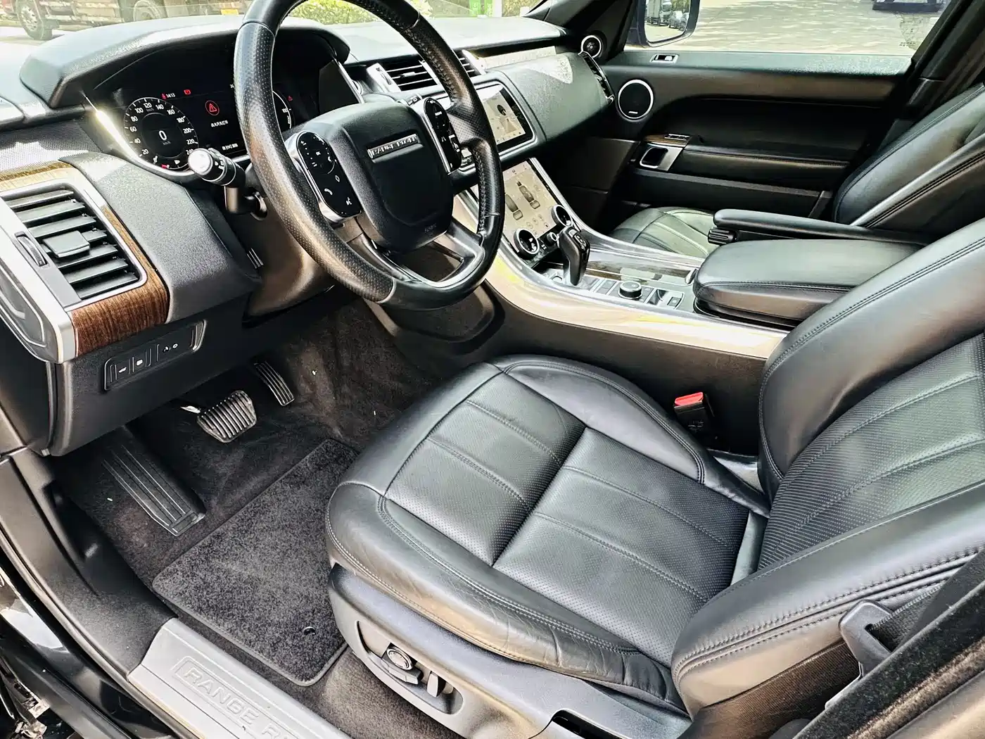 Land Rover Range Rover Sport PHEV 2018 Model P400e фото 6
