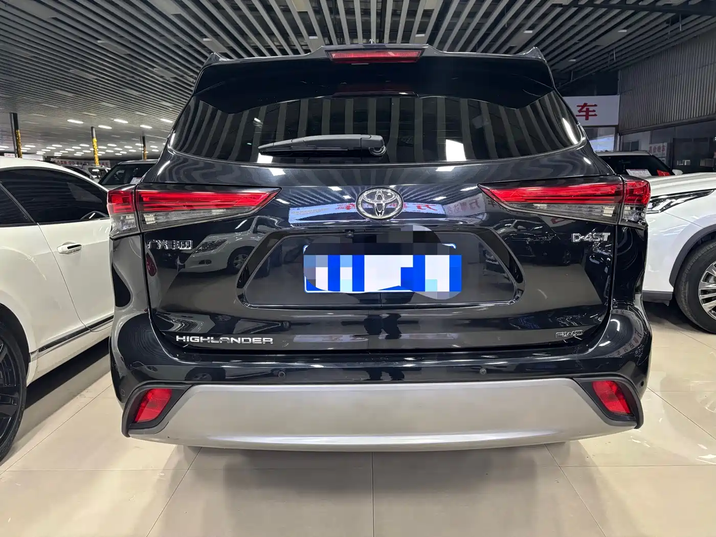 Toyota Highlander 2022 380T 4WD Premium 7-Seater фото 10