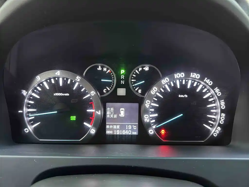Toyota Alphard 2012 3.5L Luxury Edition фото 14