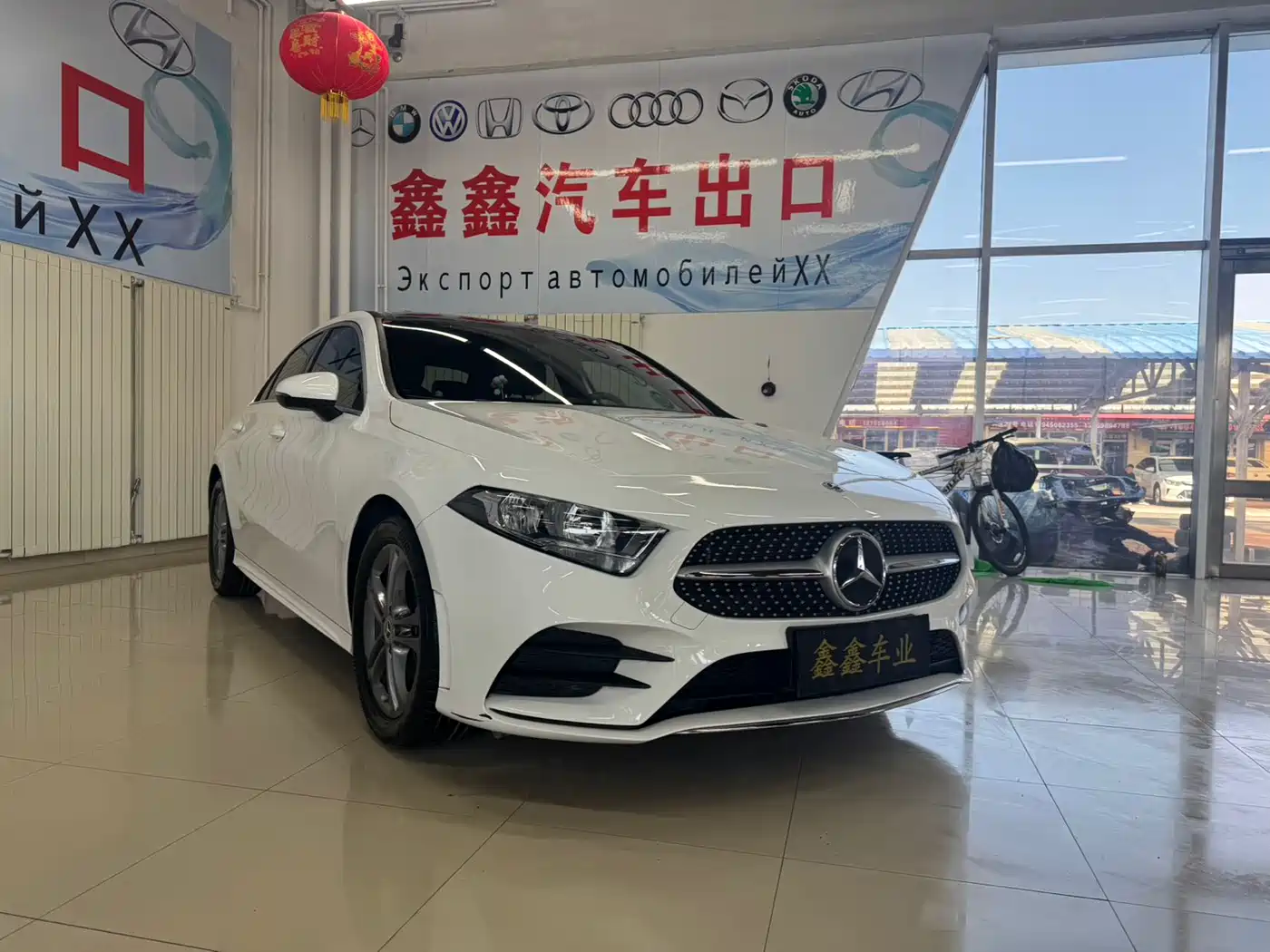 Mercedes-Benz A-Class 2022 A 180 L Sport Sedan фото 3