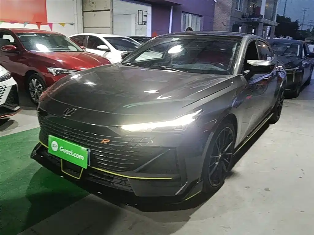 CHANGAN UNI-V