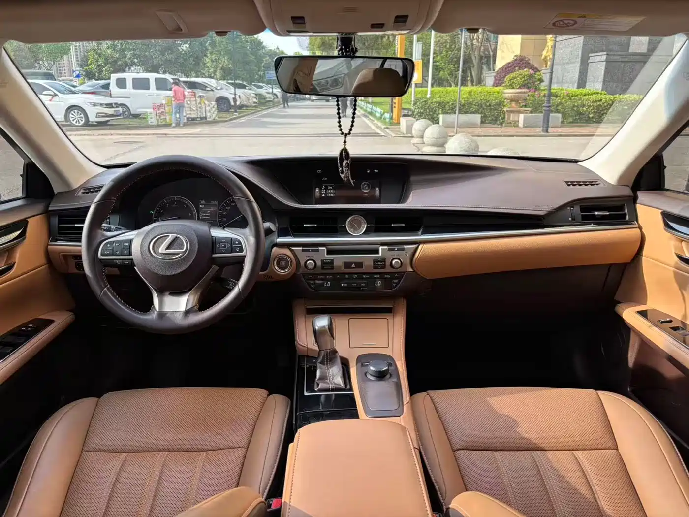 Lexus ES 2015 200 Elite Edition фото 9