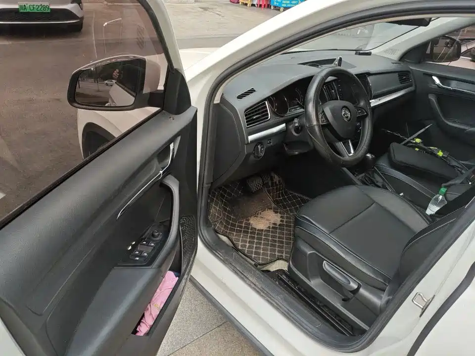 Škoda Kamiq 2021 1.5L Auto Comfort Edition фото 4