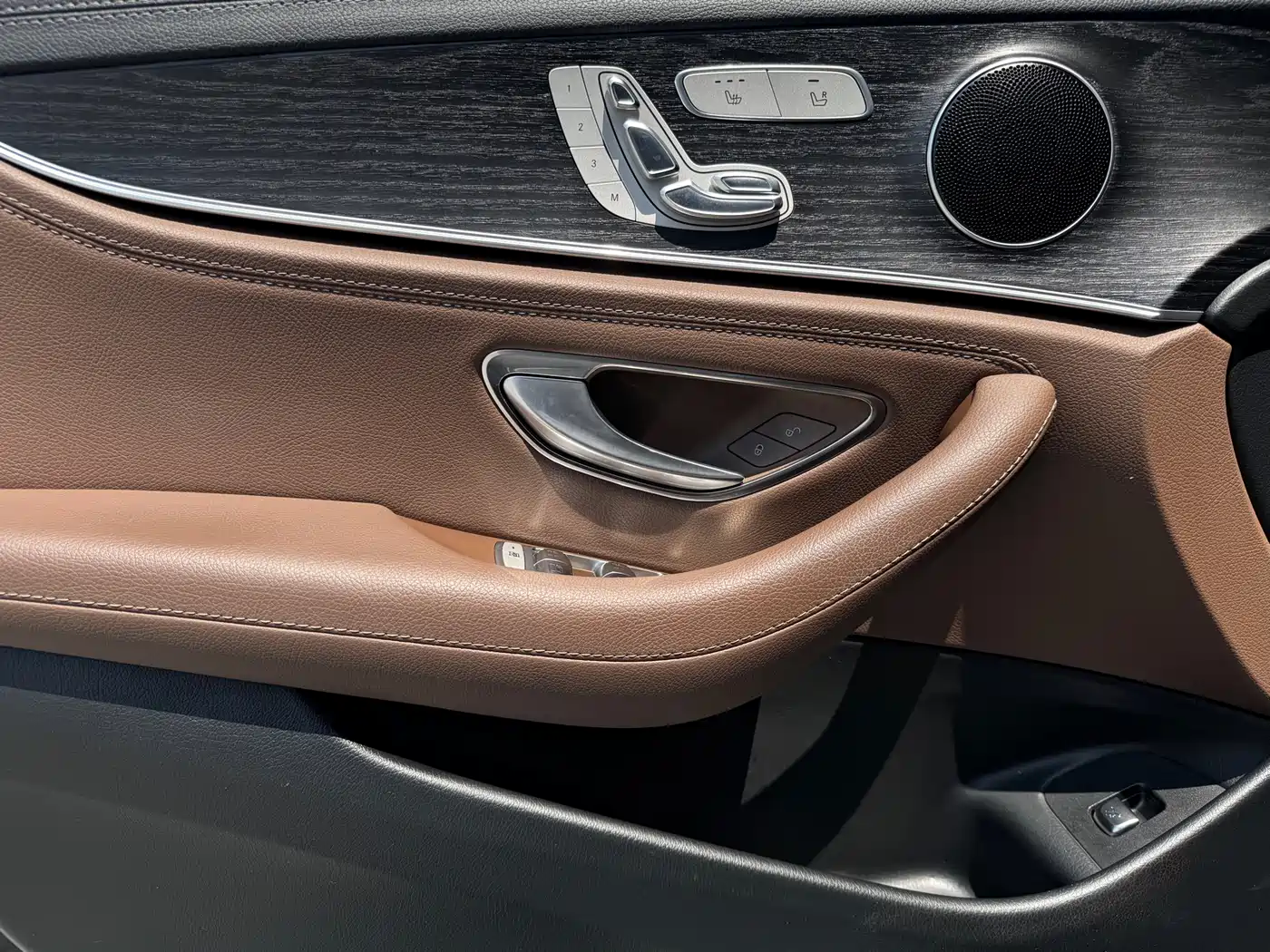 Mercedes-Benz E-Class 2018 Facelift E 300 L Sport Fashion фото 6