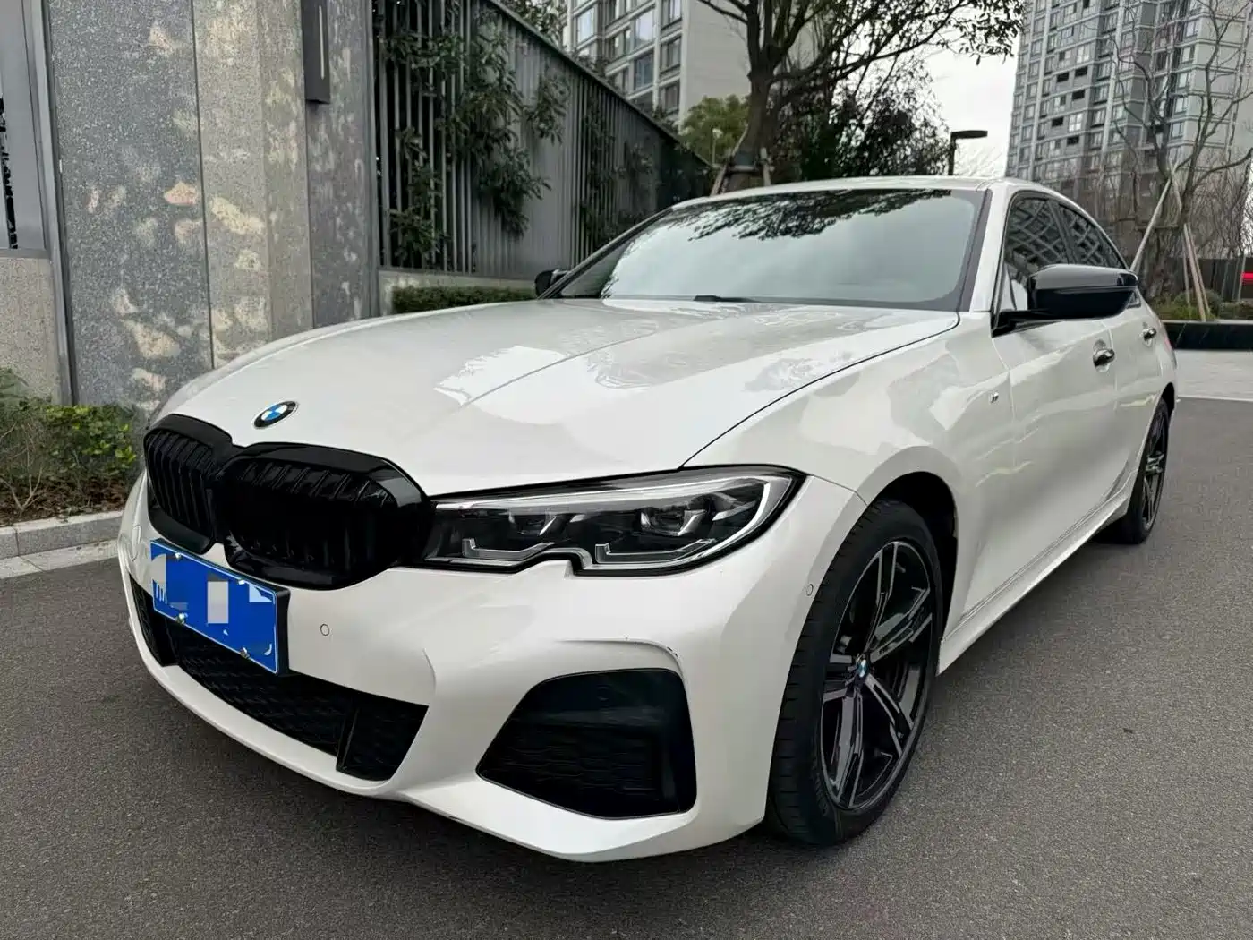BMW 3 Series 2022 325Li M Sport Package