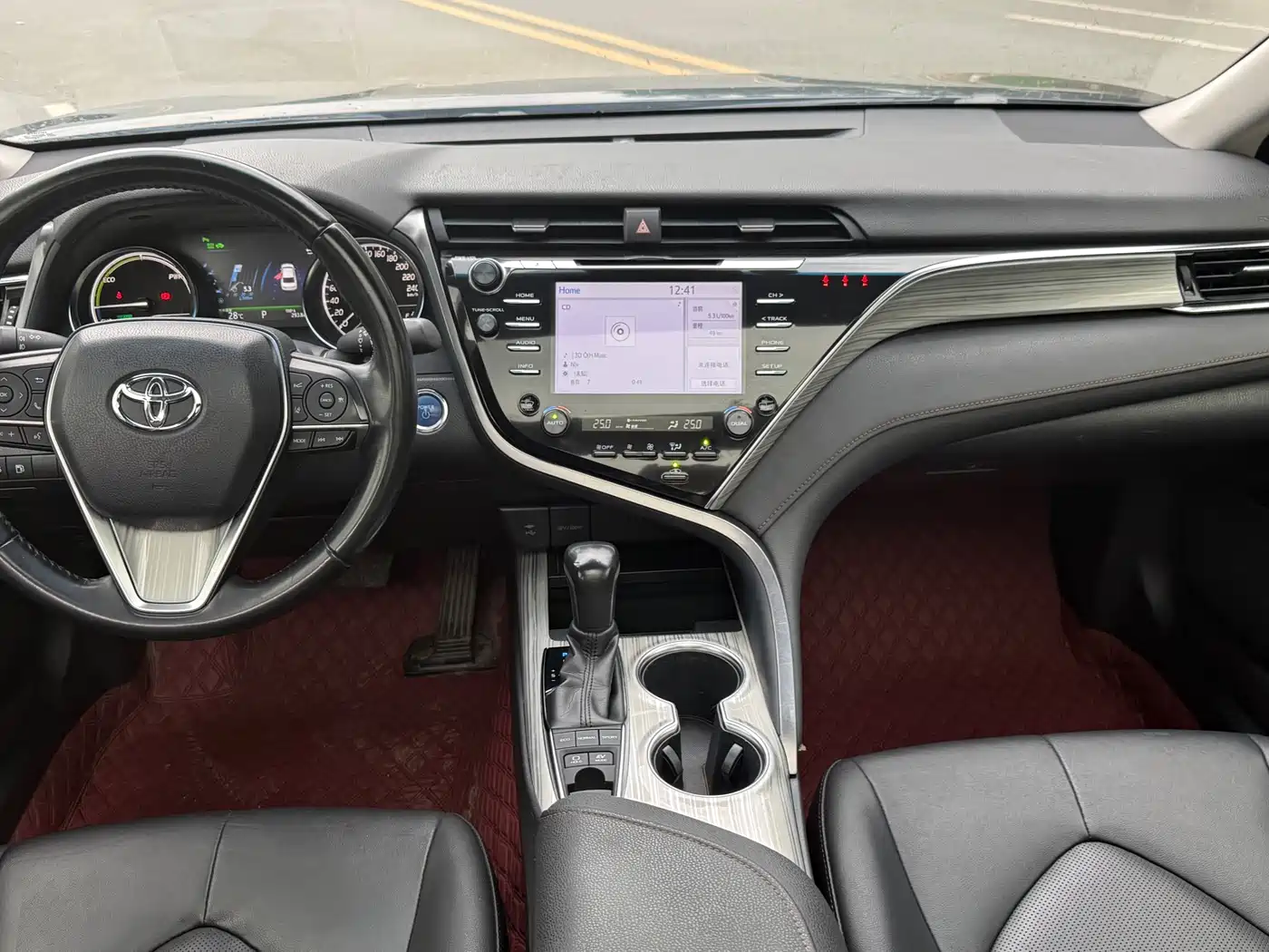 Toyota Camry 2018 Hybrid 2.5HG Luxury Edition фото 9