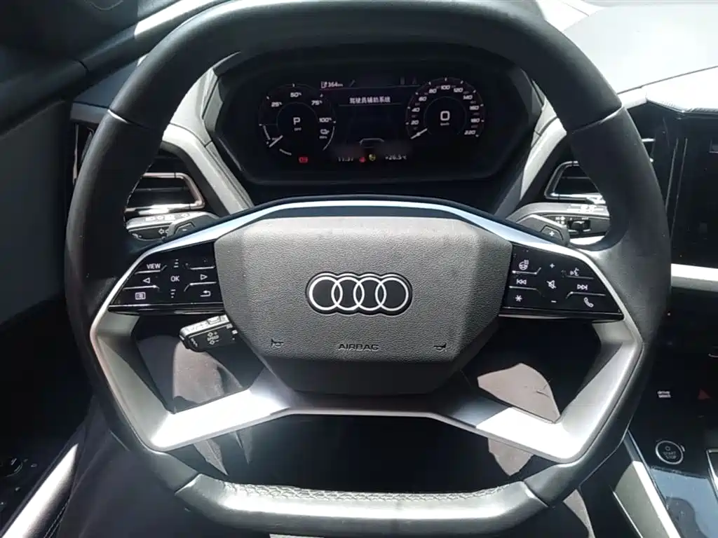 Audi Q5 e-tron 2022 40 e-tron Starlight Mech Suit фото 7
