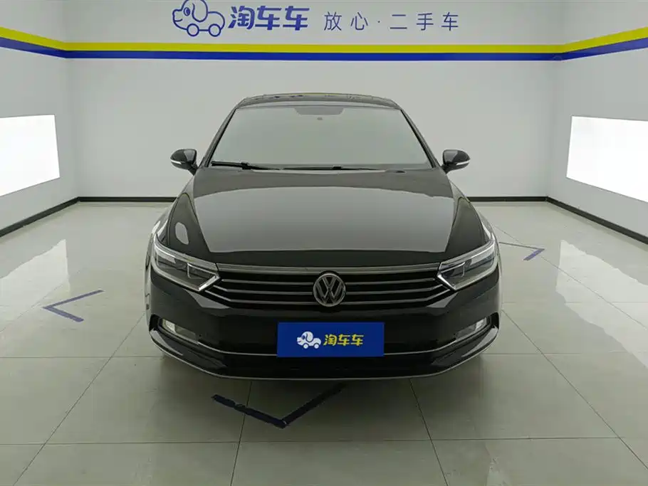 Volkswagen Magotan 2018 280TSI DSG Leading фото 2