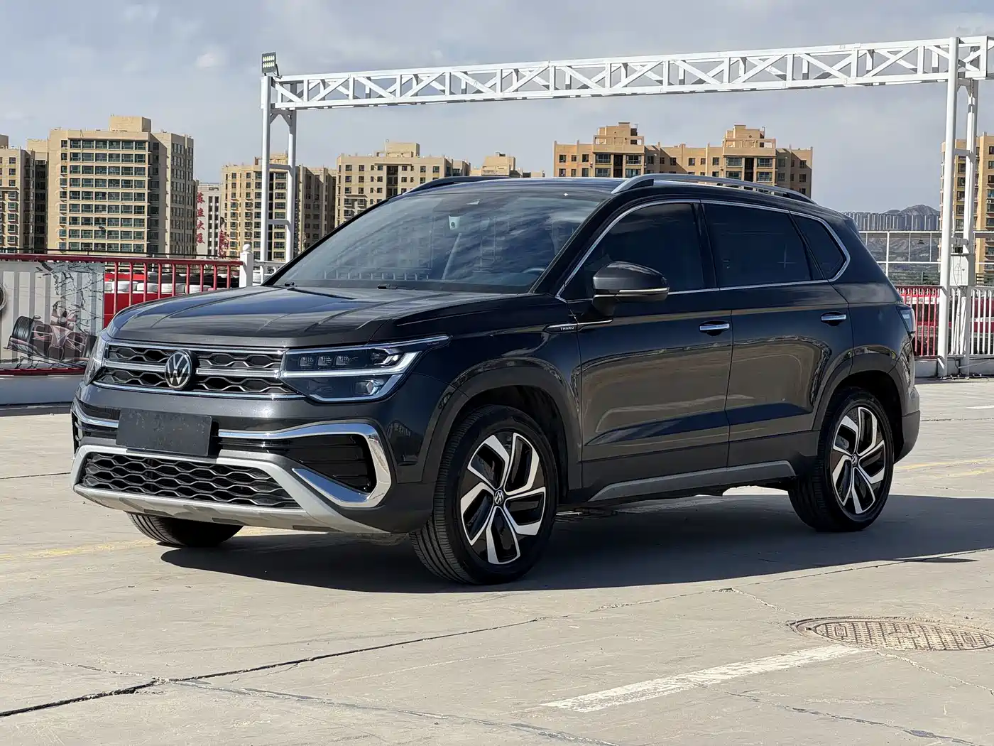 Volkswagen Tharu 2023 300TSI 2WD Full Moon Edition