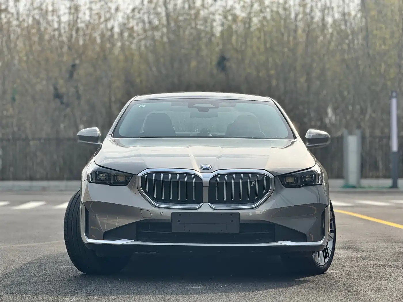 BMW I5