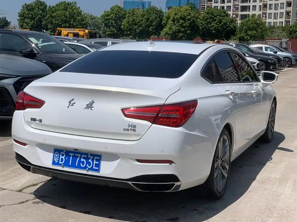 Hongqi H5 2018 30TD Smart Connected Royal Edition фото 4