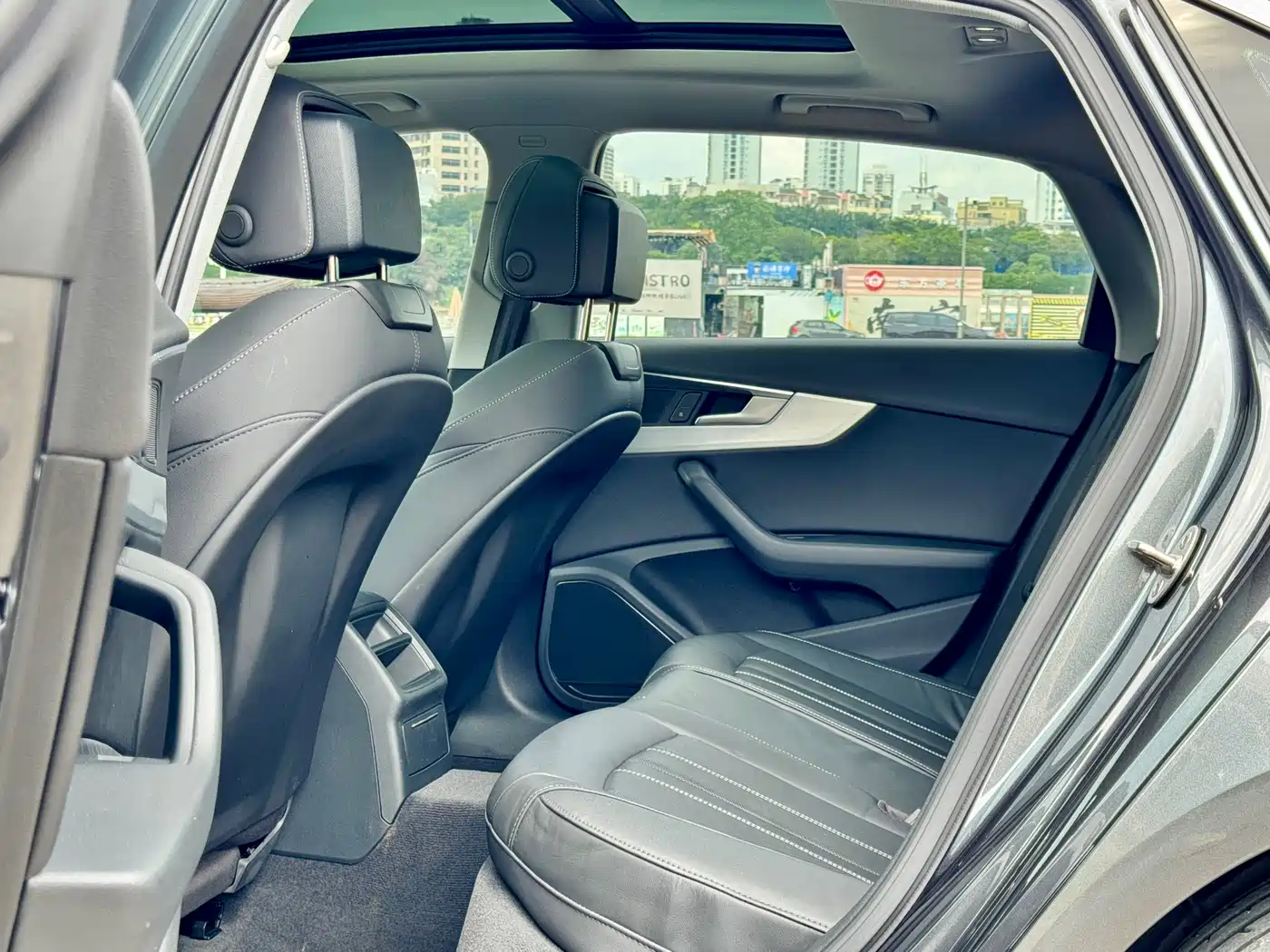 Audi A4L 2020 40 TFSI Fashion Dynamic Edition фото 17