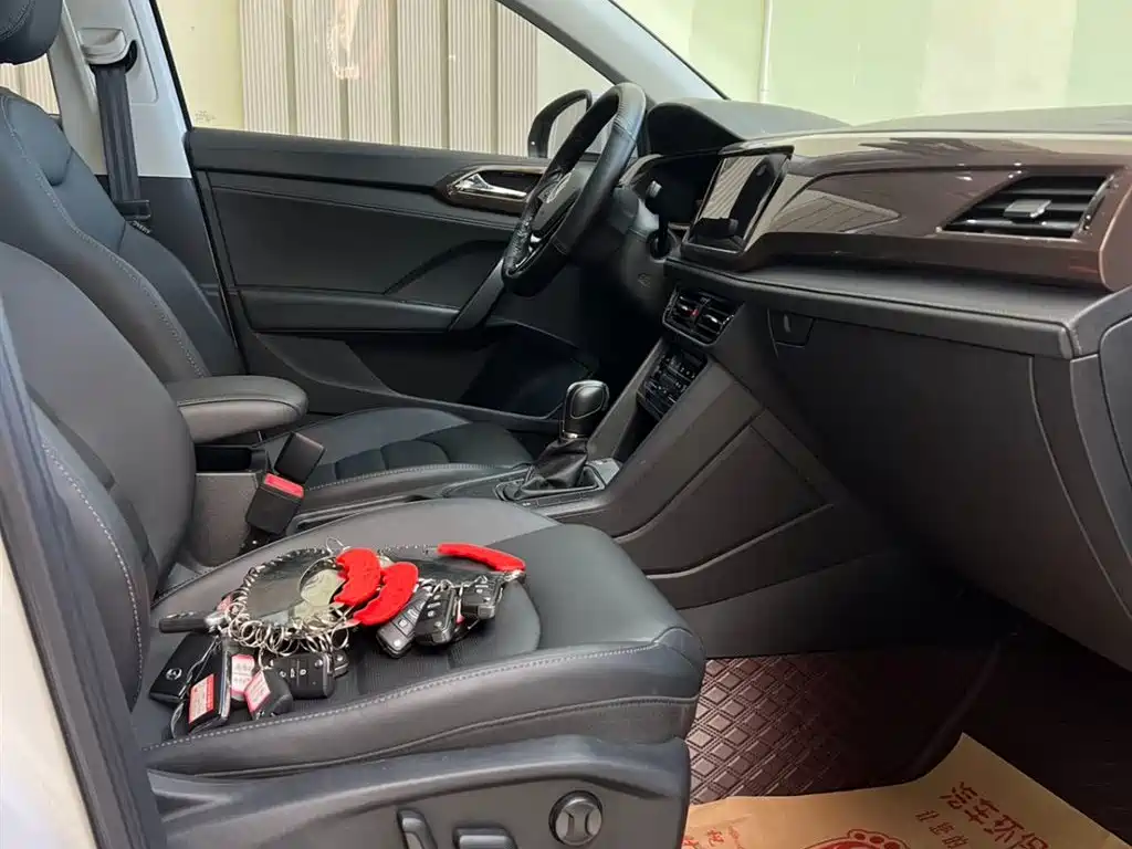 Volkswagen Tharu 2022 280TSI FWD Luxury Edition фото 11