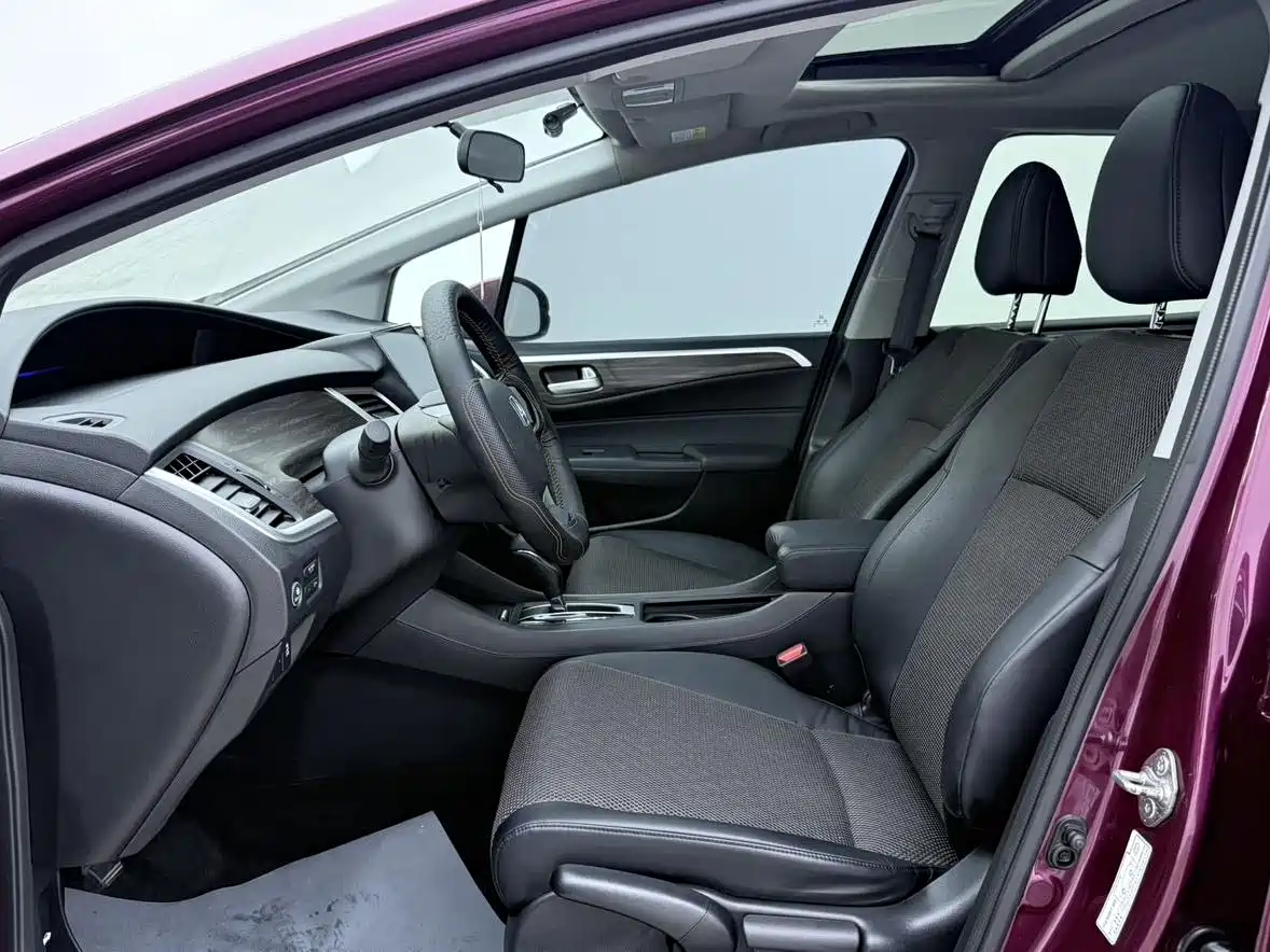 Фото 7 - Honda Jade