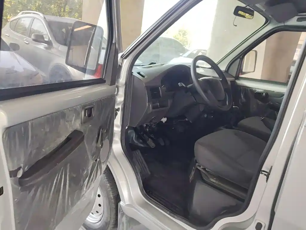 Wuling Motors Wuling Rongguang Mini Truck 2021 2019 1.5L Base Model Double Row L3C